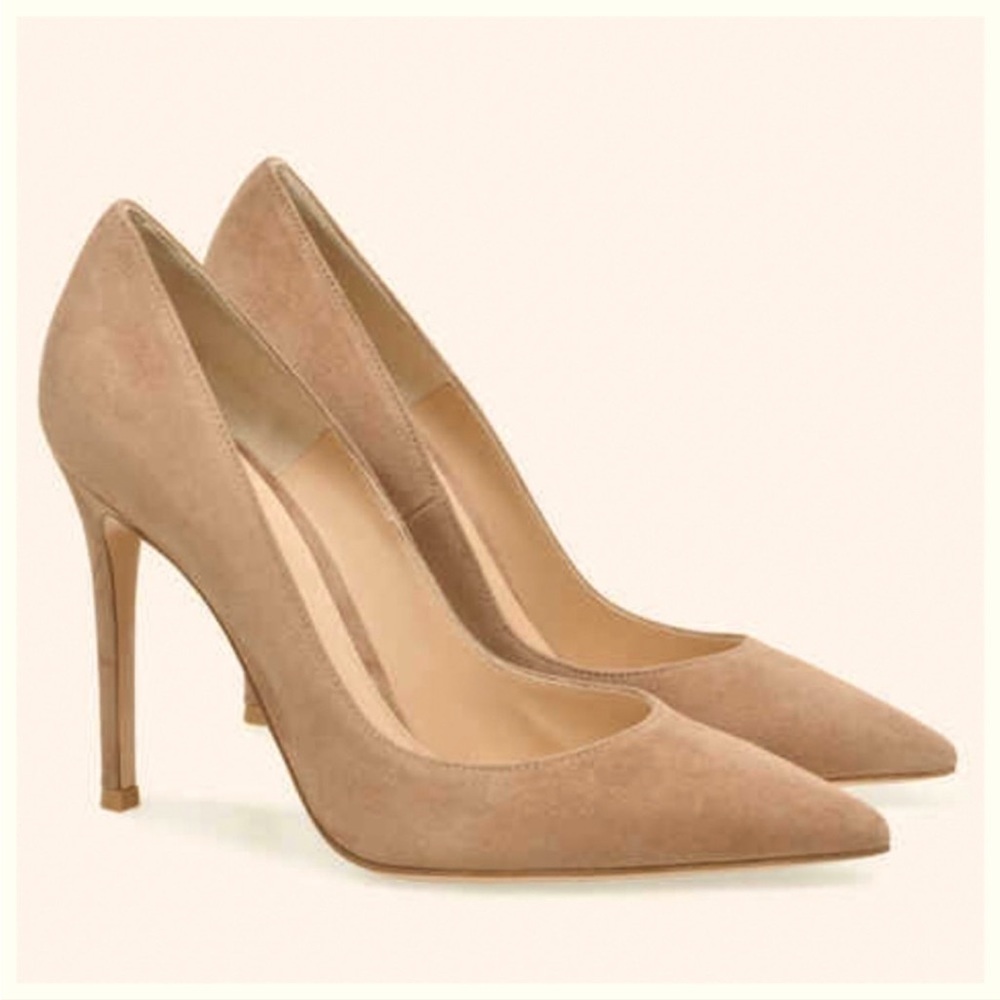 GIANVITO ROSSI Suede Pumps beige